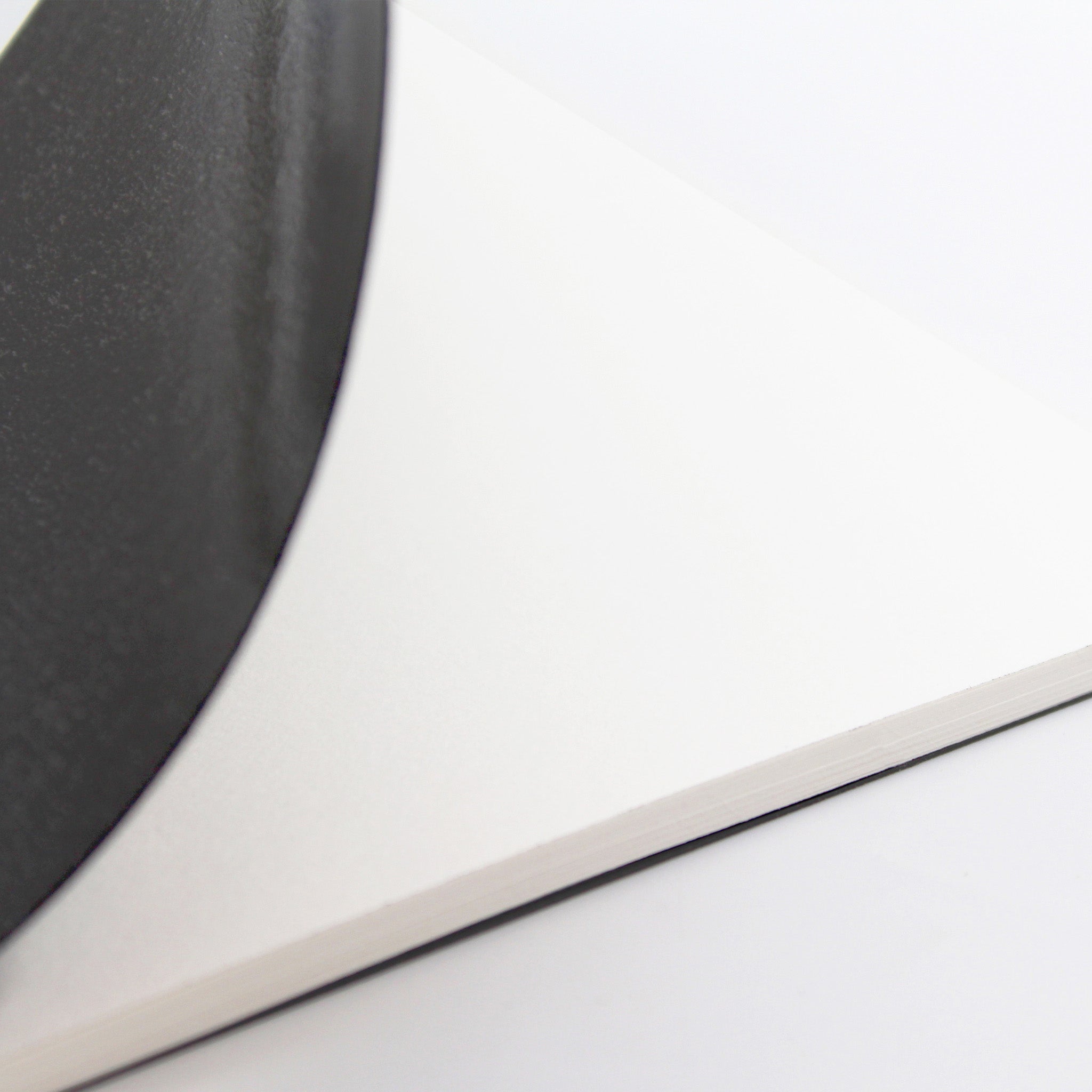 A5 Silvine Field Black Sketchbook 140gsm Paper On A White Background